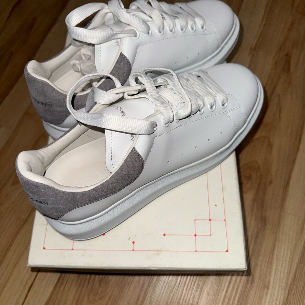 Alexander McQueen Sneakers